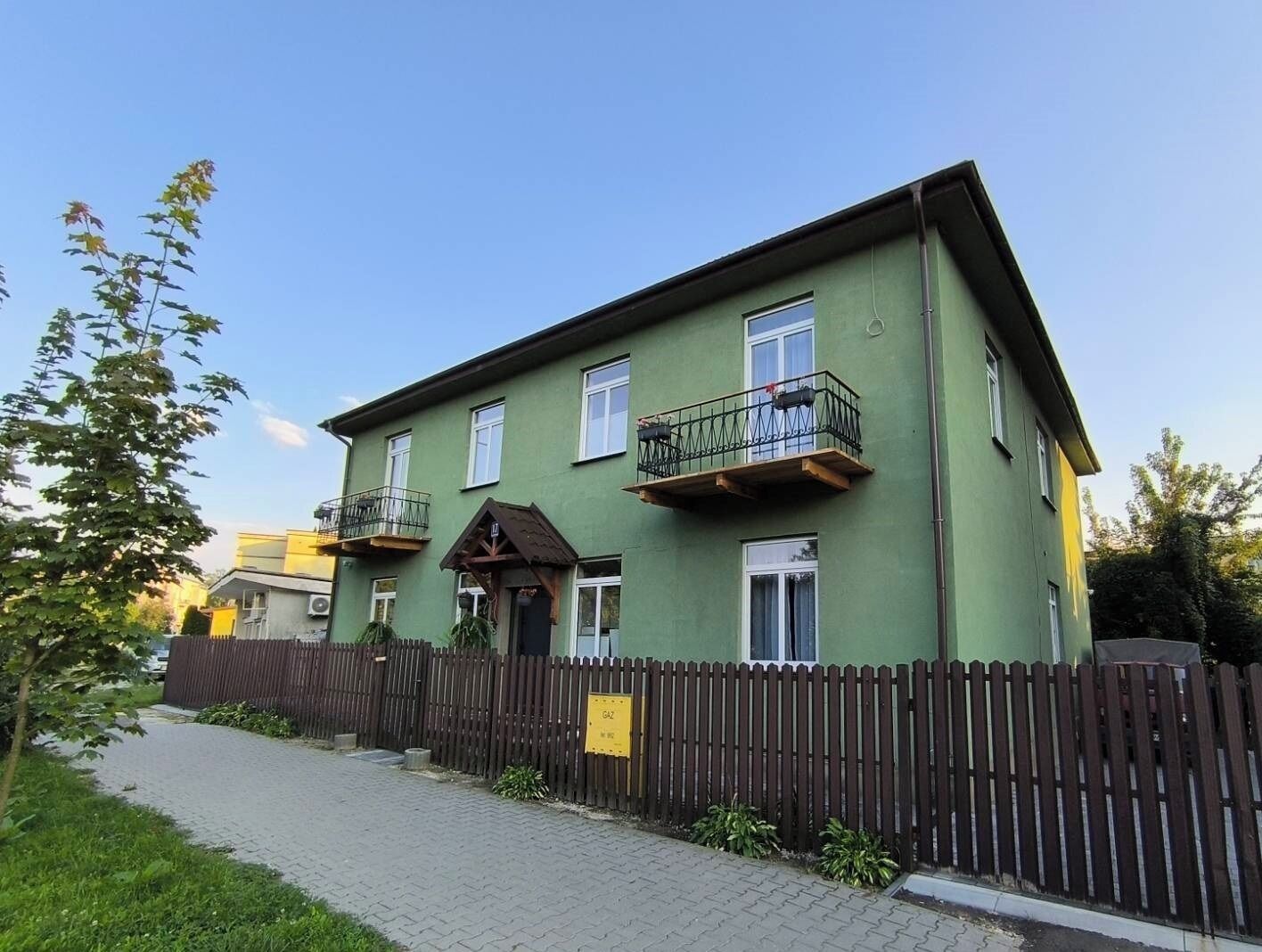 Fachada de la propiedad