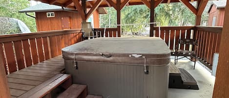 Bain à remous extérieur