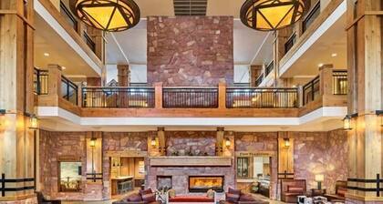 2BR Residence with Mountain Views | Full Kitchen