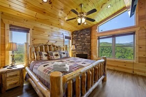 4 slaapkamers, een strijkplank/strijkijzer, wifi, beddengoed