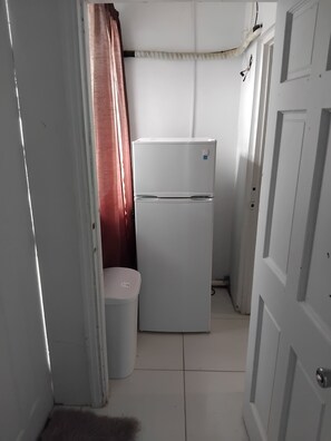 Interior - PET Friendly,  Remodel, Spacious and 
Cozy Villa in Delightful Nassau. (Nassau)