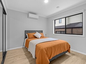 2 habitaciones, escritorio y wifi