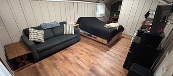 Cabin #3 - Studio with fireplace