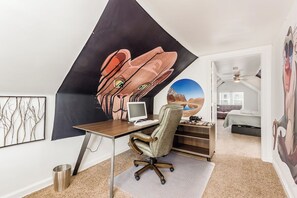 Interior - ★ Lion Safari ★ Private Home with Arcade ★ (Columbus)
