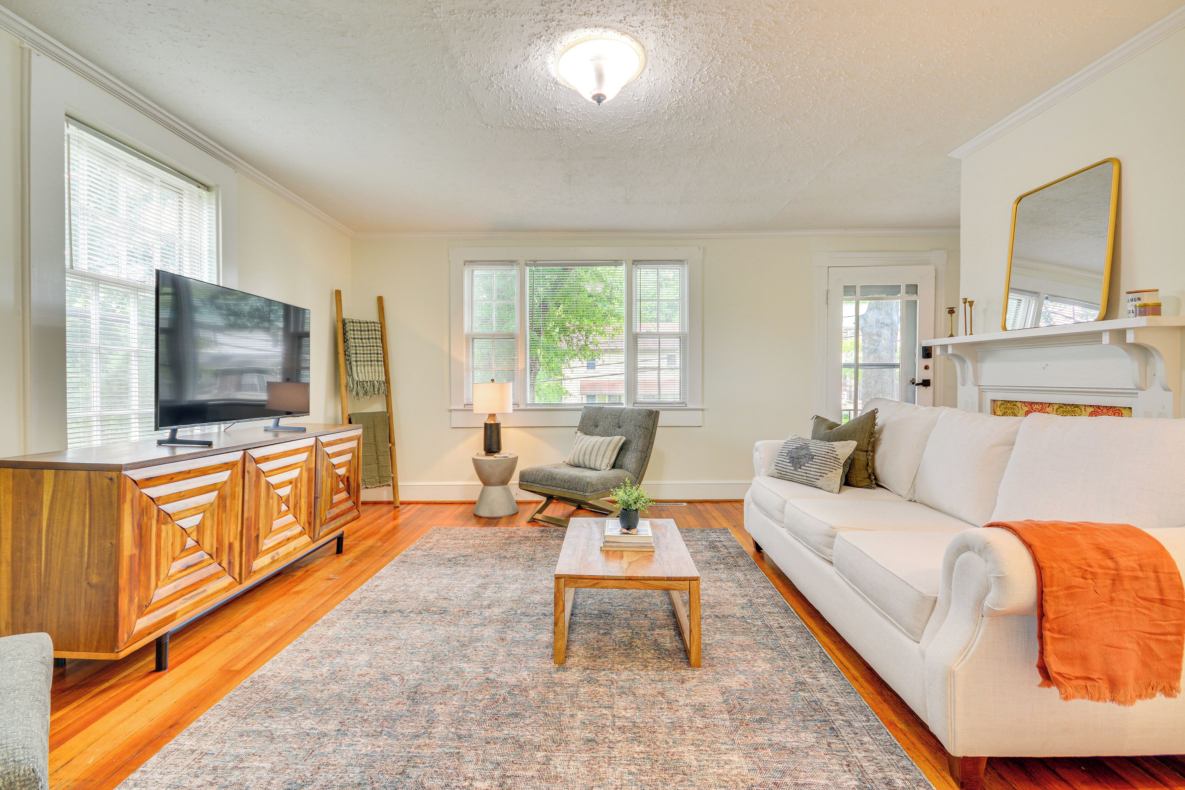 Danville Home w/ Patio < 1/2 Mi to Caesars Casino!
