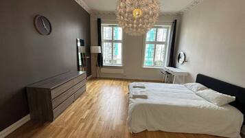 3 bedrooms, WiFi, bed sheets