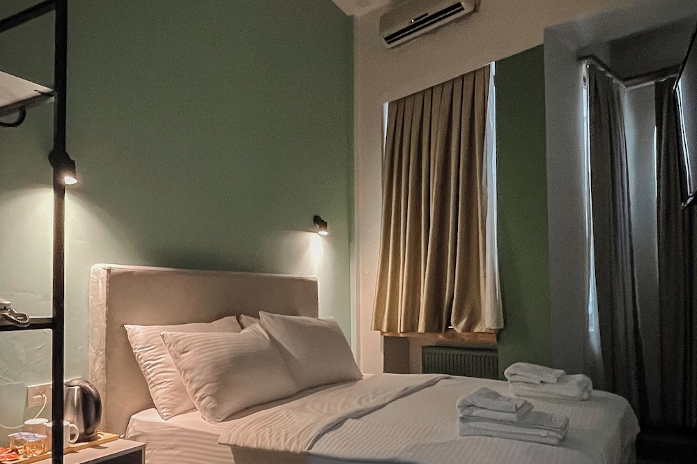 Grand Rafinn Hotel