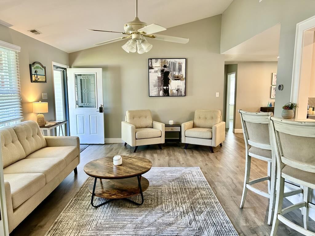 A Shore Thing | Spacious Home-Deck BBQ Linens Pets N Cape May