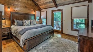3 Schlafzimmer, Schreibtisch, Bügeleisen/Bügelbrett, kostenloses WLAN