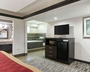 Rideaux occultants, chambres insonorisées, fer et planche à repasser