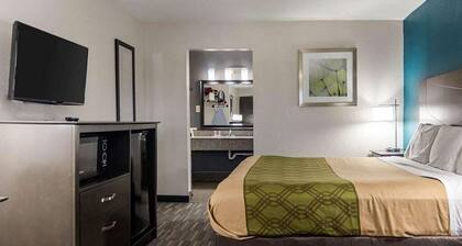 HomeStay Inn & Suites