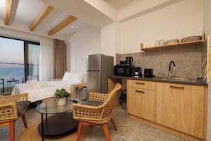 Executive Suite, Ocean View | Private kitchen | Microwave, coffee/tea maker, cookware/dishes/utensils - Soho SeaFront Suites (Hersonissos)