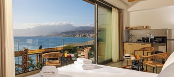 Soho SeaFront Suites