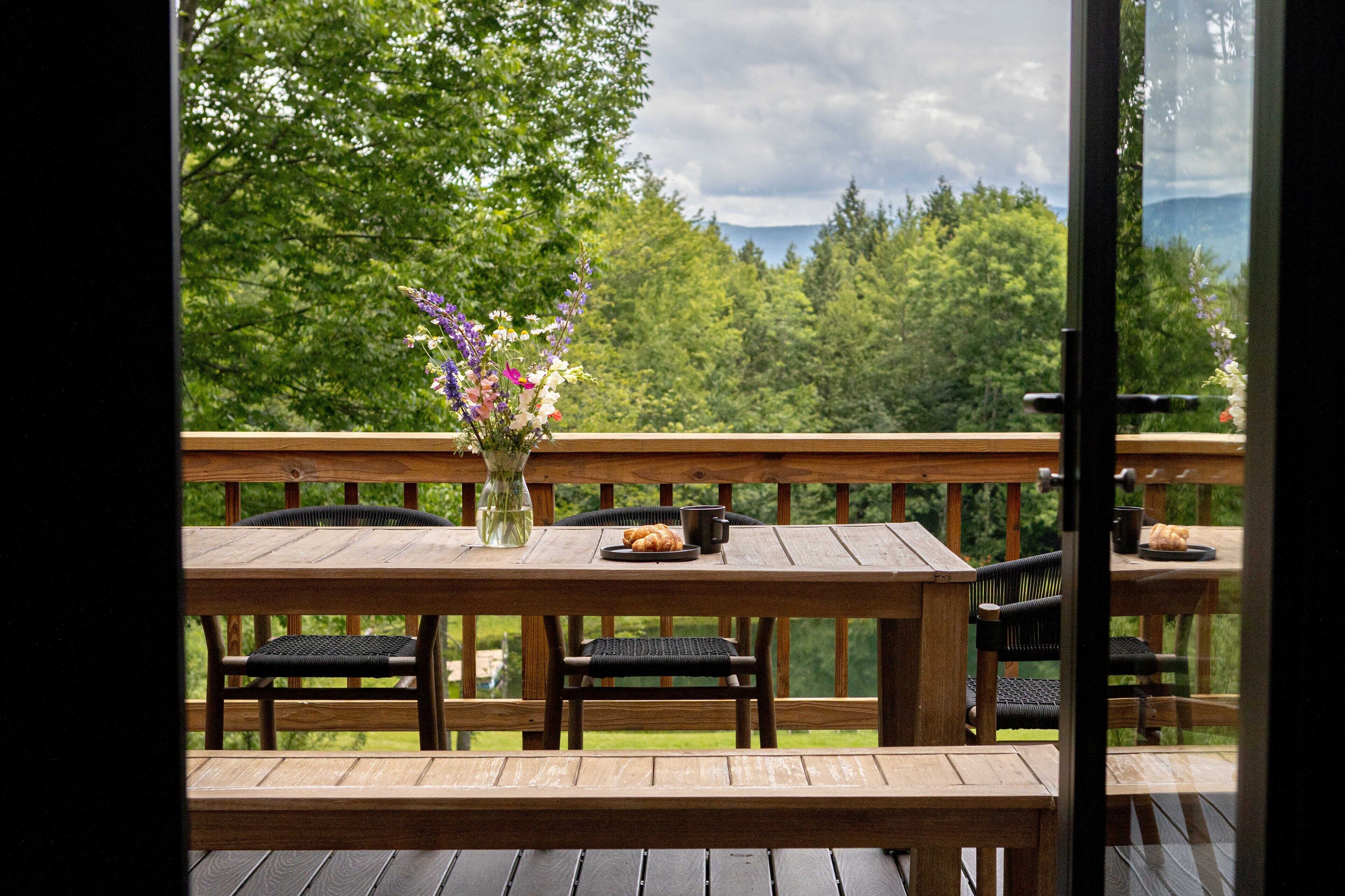 تناول الطعام بالخارج