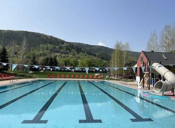 屋外プール、温水プール