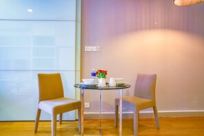 تناول الطعام