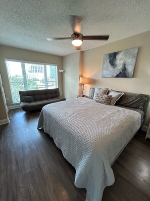 2 bedrooms, iron/ironing board, WiFi, bed sheets