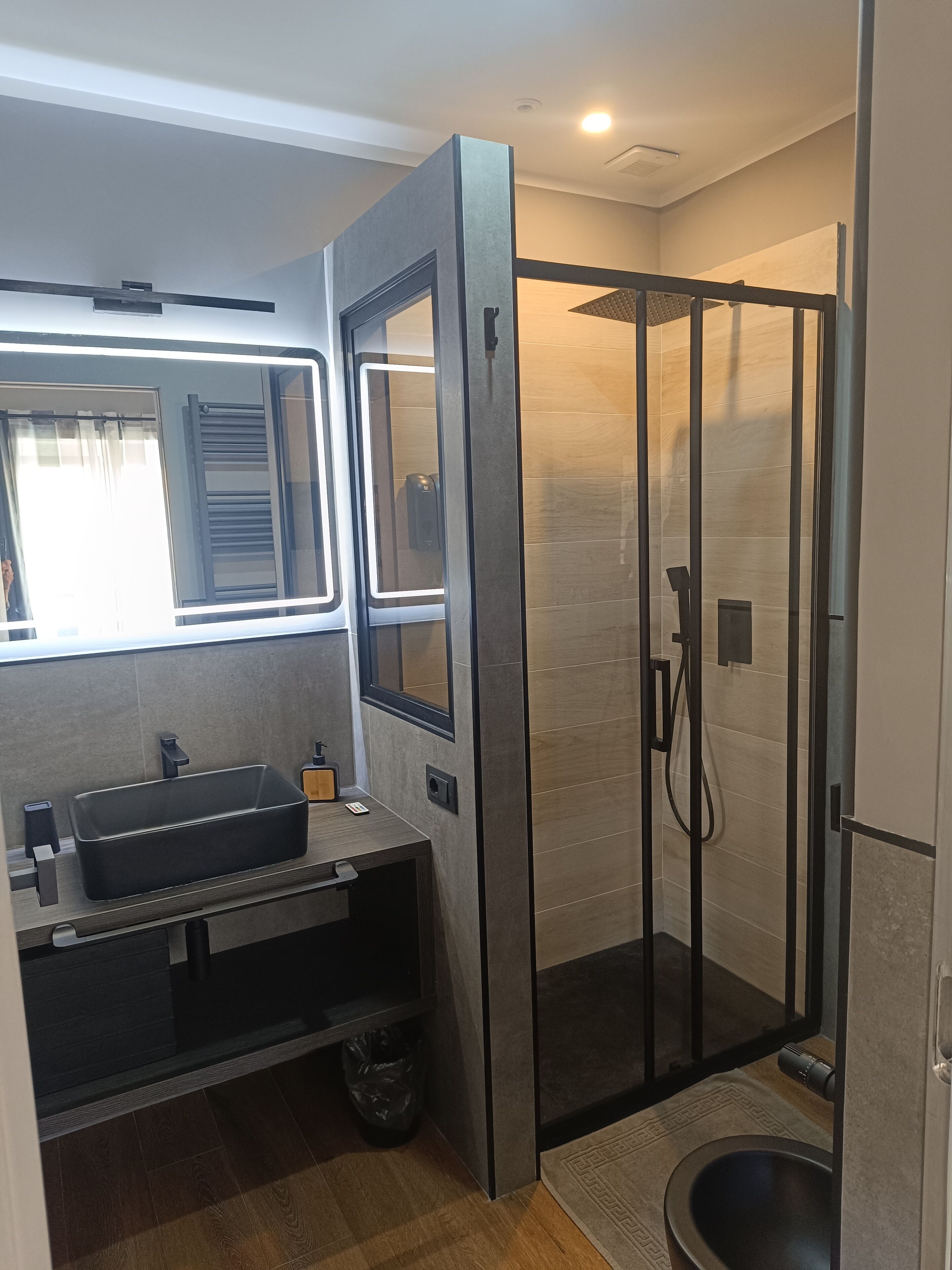 Foto - Trastevere Noir