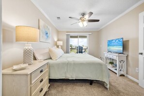 3 Schlafzimmer, Schreibtisch, Bügeleisen/Bügelbrett, kostenloses WLAN