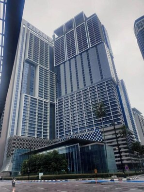 Exterior - Delightful 8BR apartment with WiFi in vibrant Kuala Lumpur (Kuala Lumpur)