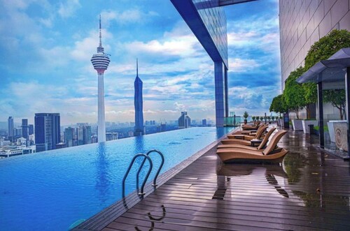 Fantastic 8-bedroom apartment with WiFi in Kuala Lumpur