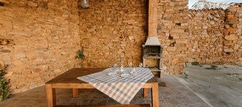 Casa di campagna 'El Cañico' con vista sulle montagne, terrazza privata e Wi-Fi