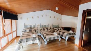 5 dormitoris, wifi gratuïta i roba de llit