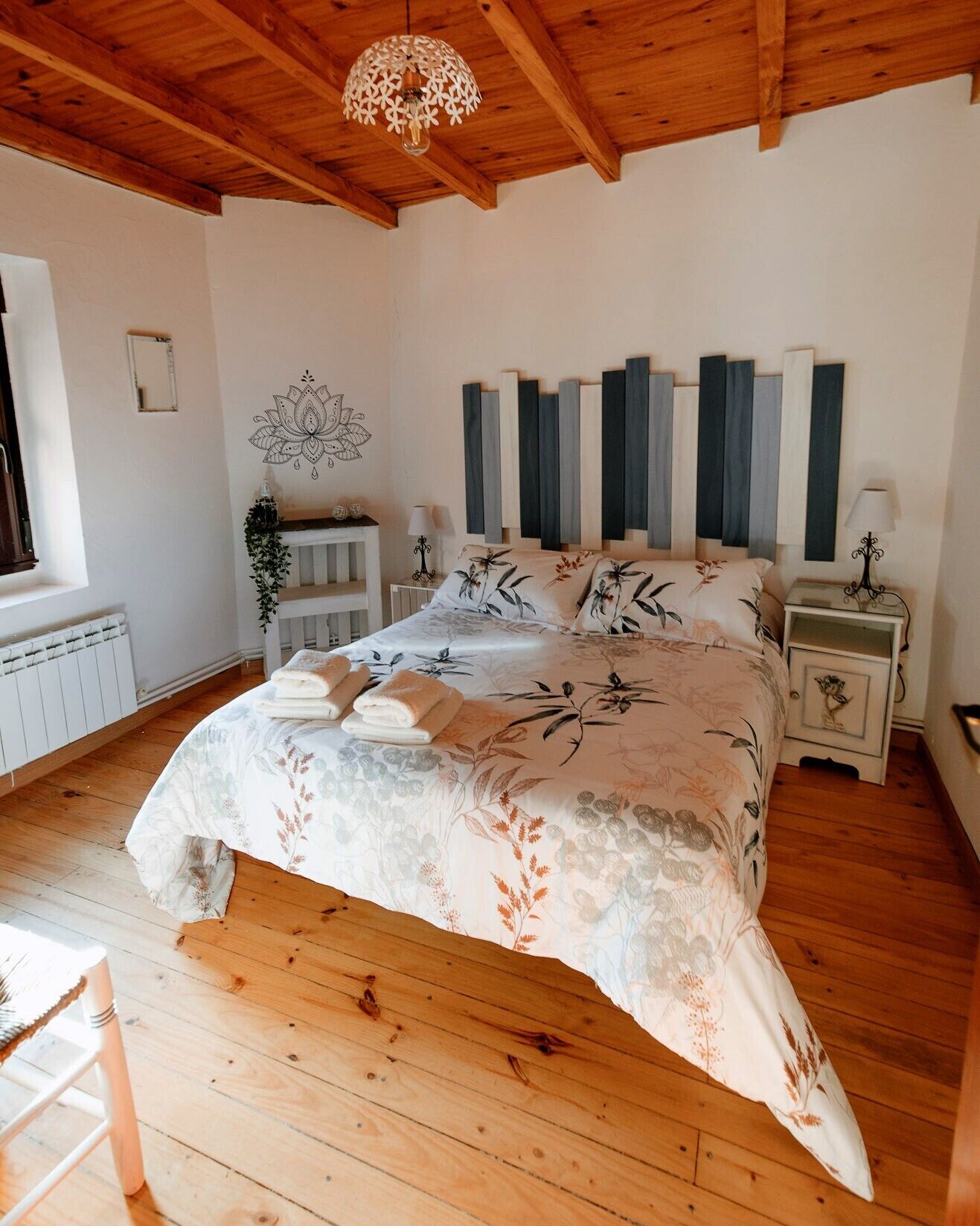 5 bedrooms, free WiFi, bed sheets