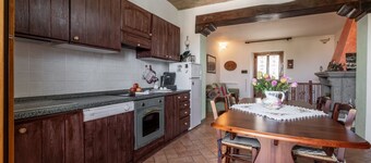 Room 'Ginepro' with Shared Terrace, Shared Garden and Wi-Fi