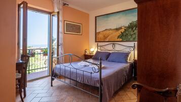 1 camera, Wi-Fi gratuito, lenzuola