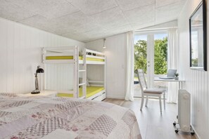 3 quartos, ferros/tábuas de passar roupa, Wi-Fi de cortesia