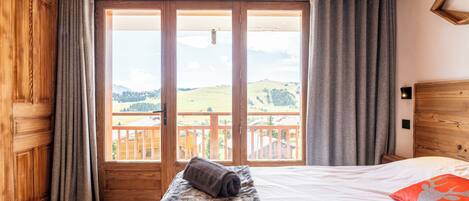 3 soverom, strykejern/-brett og sengetøy