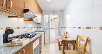 Apartment 'Vivienda Maiva' with Private Terrace, Wi-Fi and Air Conditioning