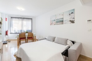 1 camera, ferro/asse da stiro, Wi-Fi gratuito, lenzuola