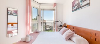 Apartment 'Vivienda Maiva' with Private Terrace, Wi-Fi and Air Conditioning