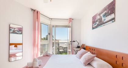 Apartment 'Vivienda Maiva' with Private Terrace, Wi-Fi and Air Conditioning