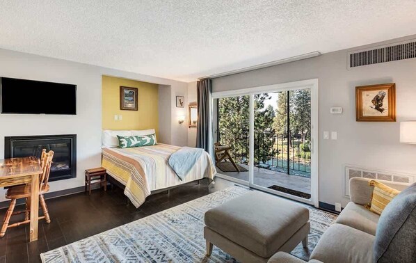 1 bedroom, iron/ironing board, free WiFi, bed sheets