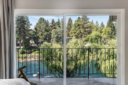 Riverfront Condo w/ Pool and Hot Tub Access
