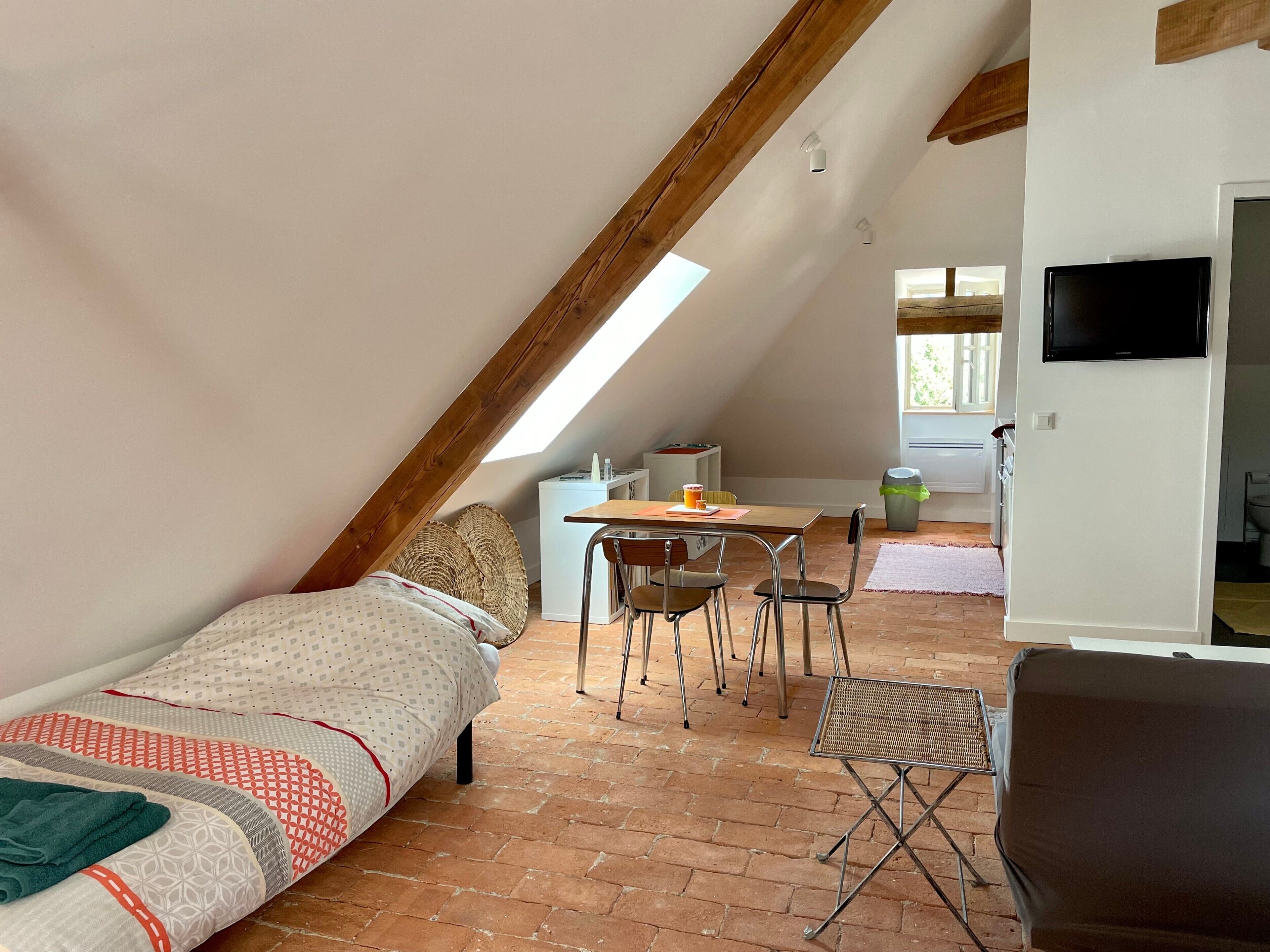 1 bedroom, iron/ironing board, free WiFi, bed sheets