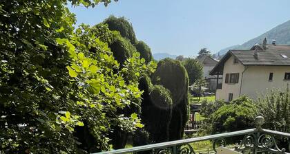 Appartement "Villa Isabelle" avec vue sur les montagnes, terrasse privée et Wi-Fi