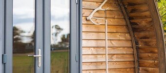 Ensuite Glamping Cabin with Swedish Wood Fired Tub