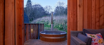 Accessible Large Wooden Cabin with Hot Tub