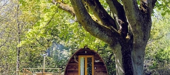 Cosy Ensuite Glamping With A Hot Tub