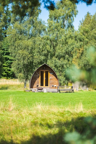 Cosy, Rural and Ensuite Glamping Cabin.