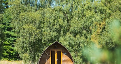 Cosy, Rural and Ensuite Glamping Cabin.