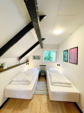 3 chambres, fer et planche à repasser, accès au Wi-Fi (inclus)