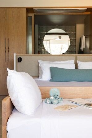 Minibar, lits bébé (gratuits), Wi-Fi gratuit, draps fournis