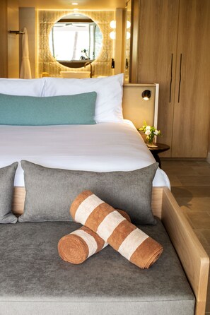 Chambre Double Supérieure, vue partielle sur la mer