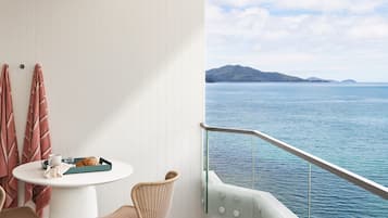 The Sundays Balcony room | Minibar, free cots/infant beds, free WiFi, bed sheets