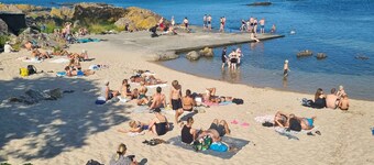 Lovely holiday home in Allinge for 6 guests